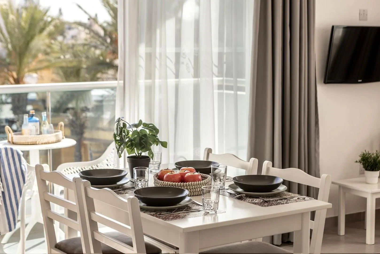 Somantonia Apartments Πρωταράς