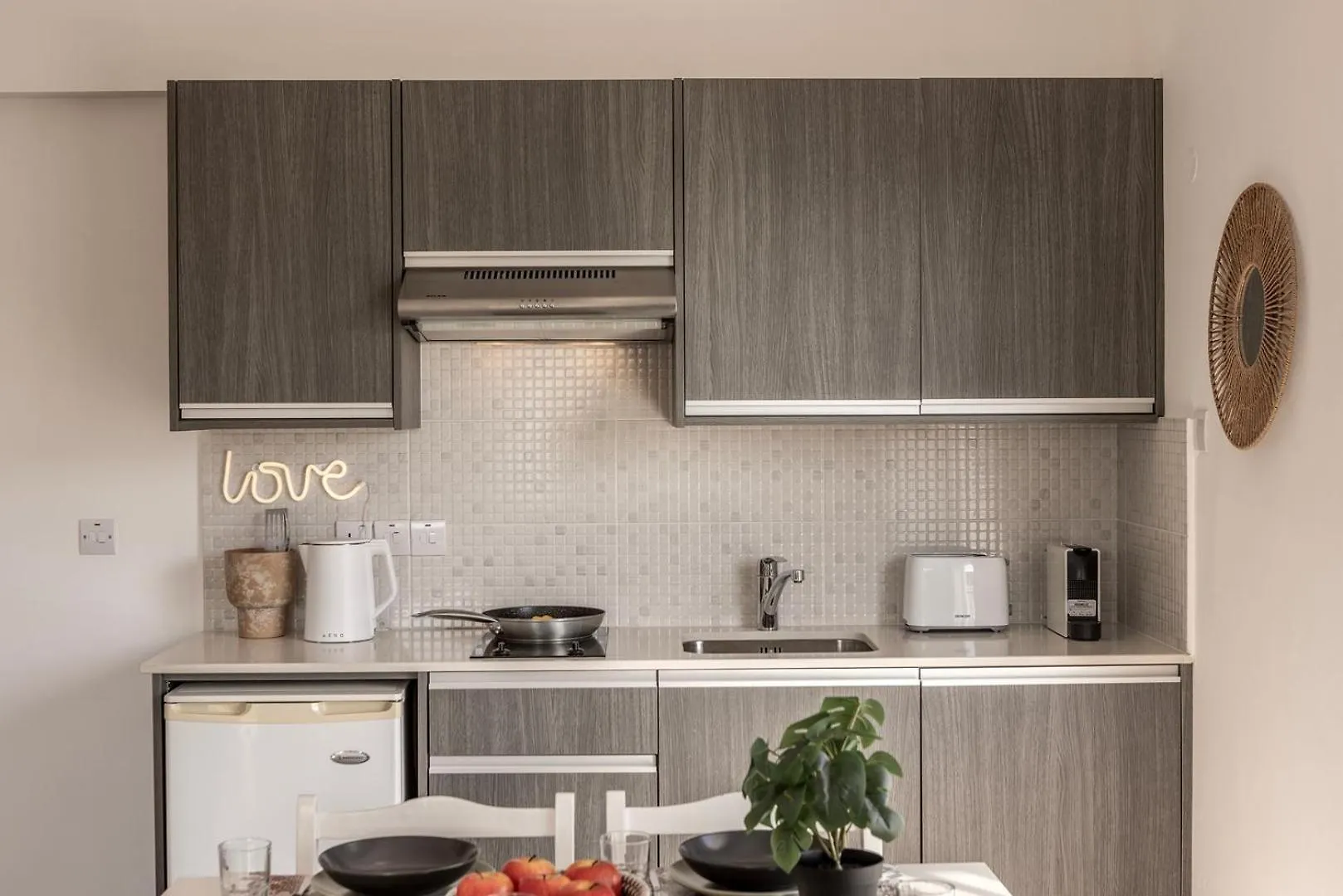 Somantonia Apartments Πρωταράς