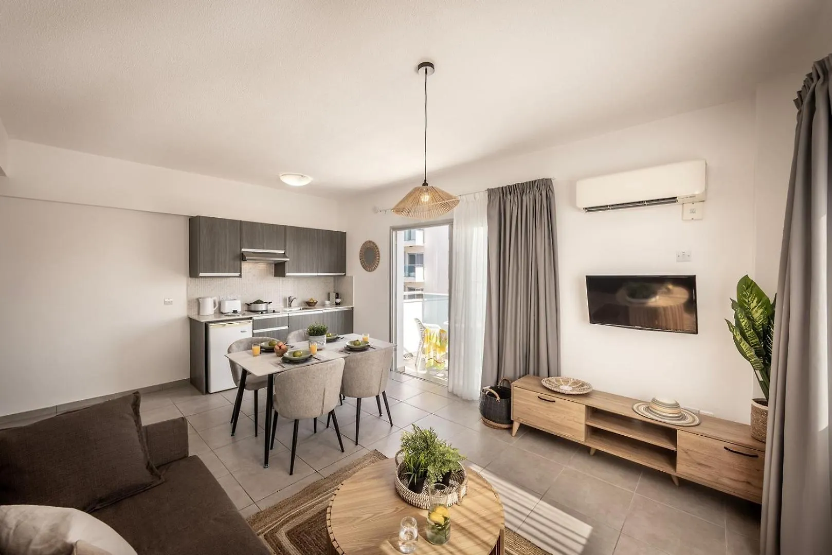Somantonia Apartments Πρωταράς