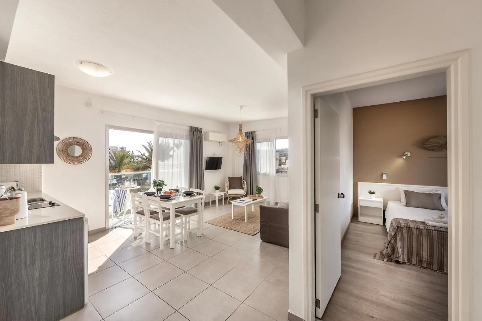 Somantonia Apartments Протарас Кипр