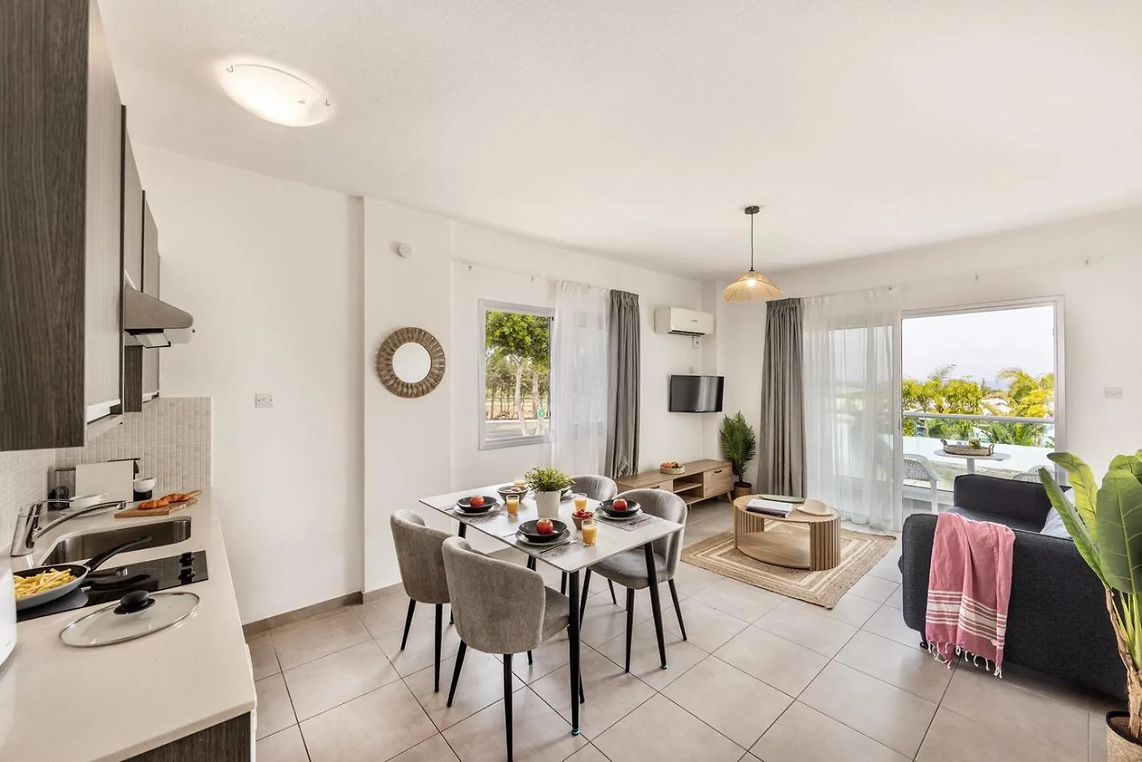 Somantonia Apartments Протарас 0*,