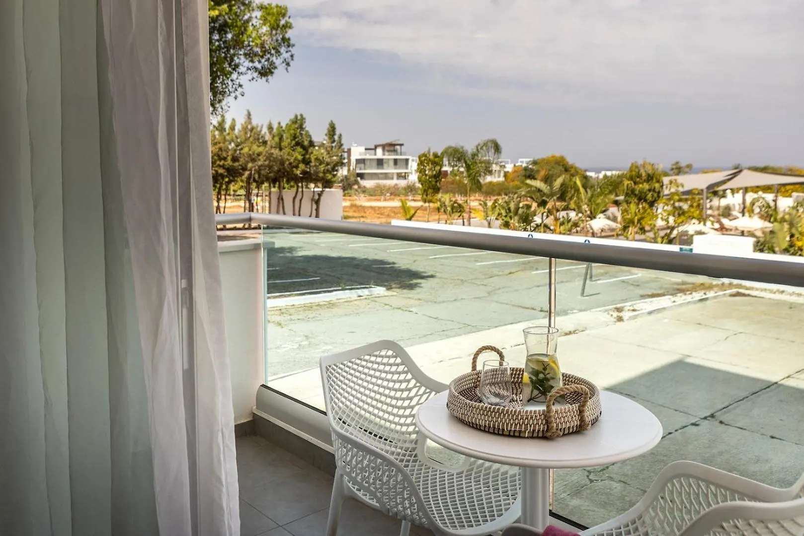 Somantonia Apartments Протарас