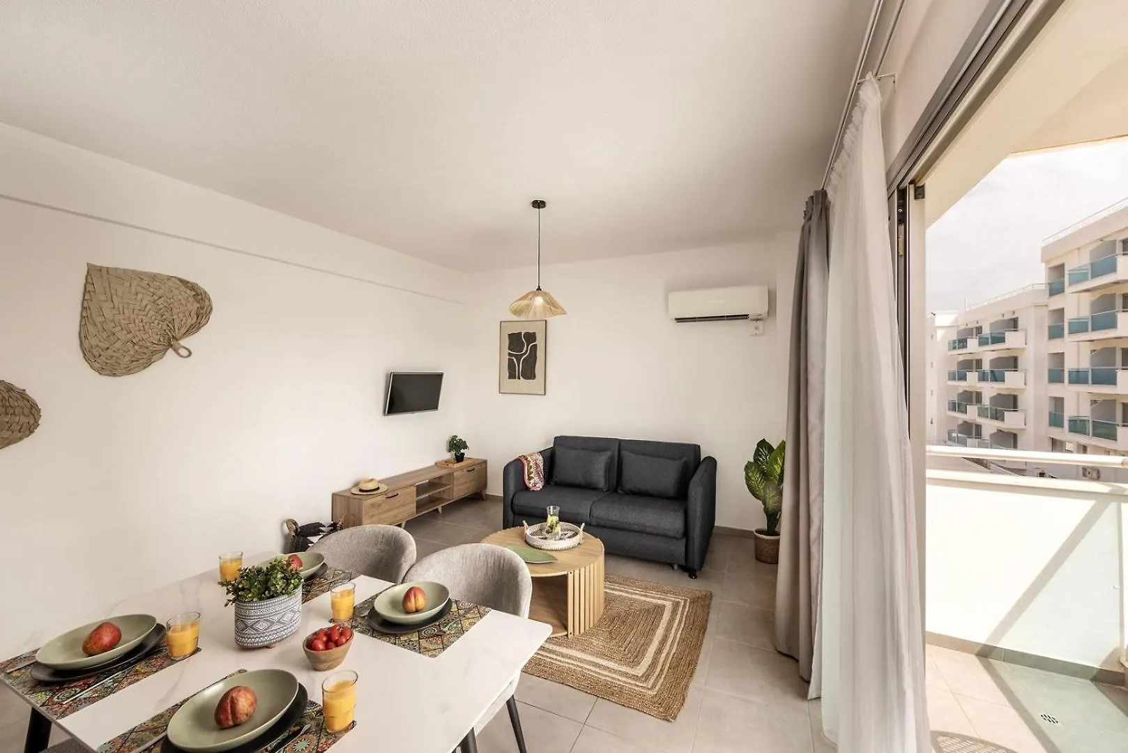 Somantonia Apartments Протарас
