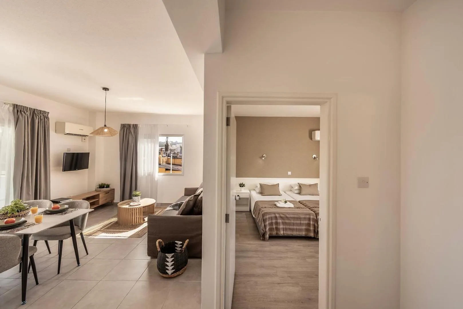 Somantonia Apartments Протарас Кипр