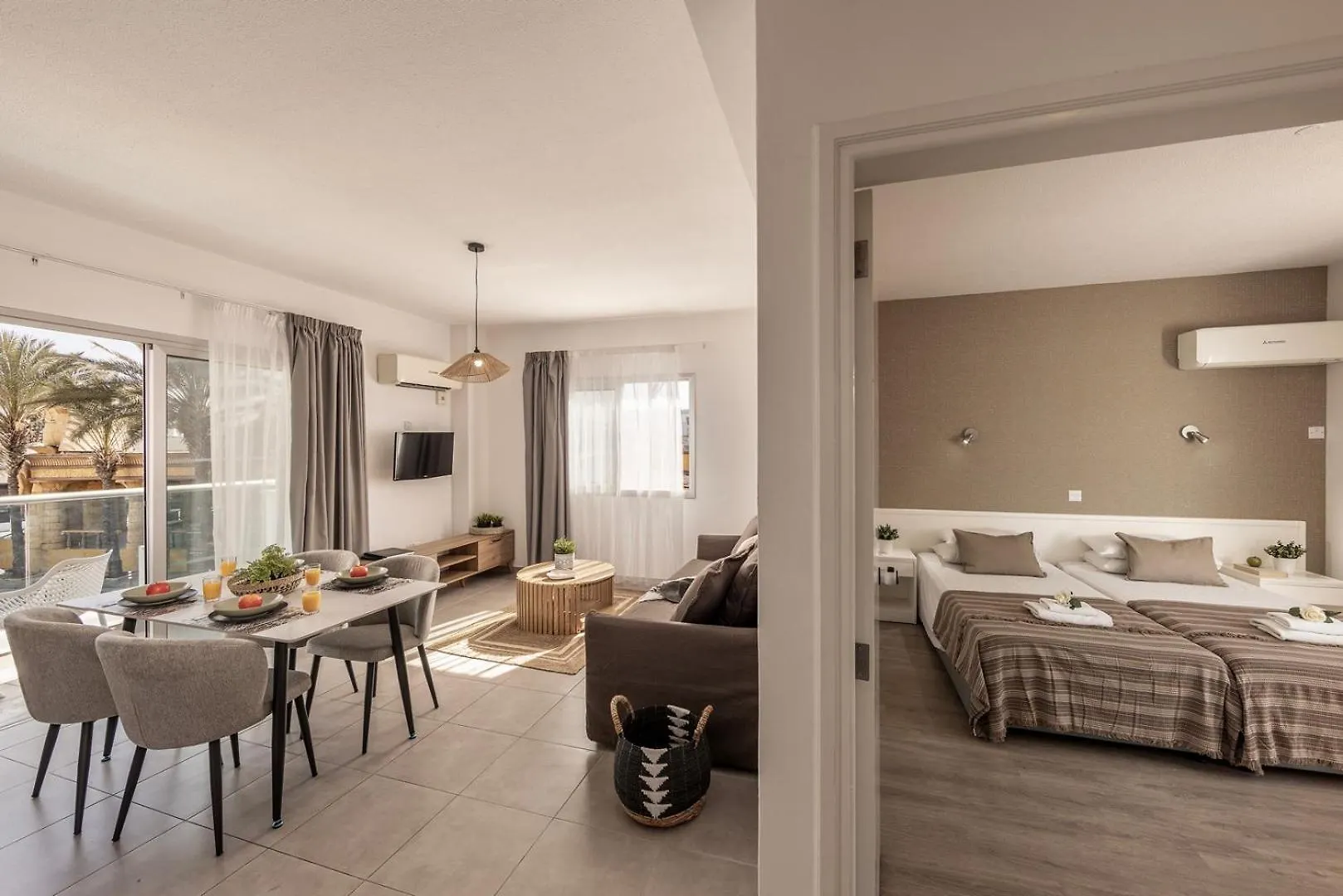 Somantonia Apartments Протарас