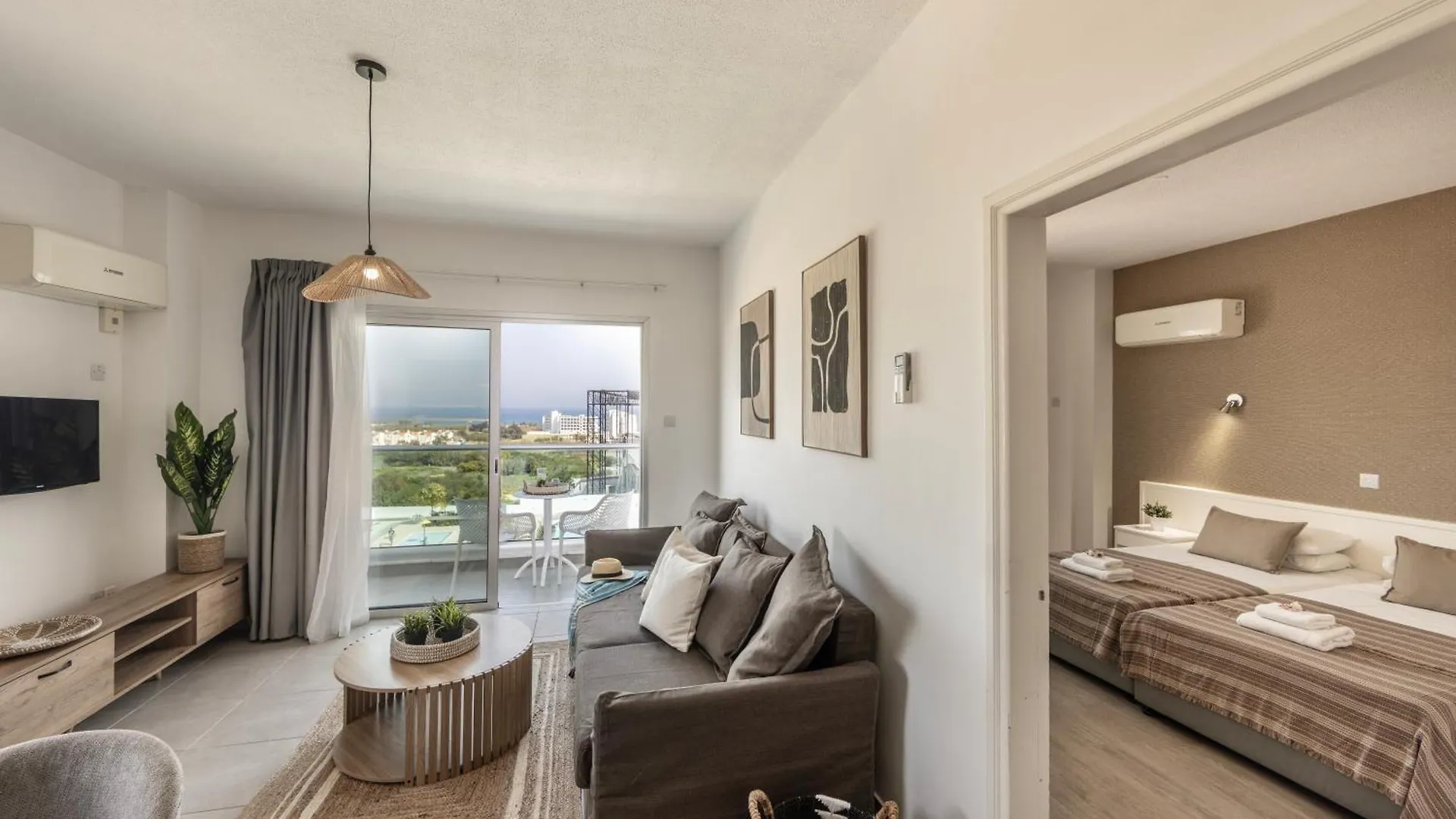 Somantonia Apartments Протарас